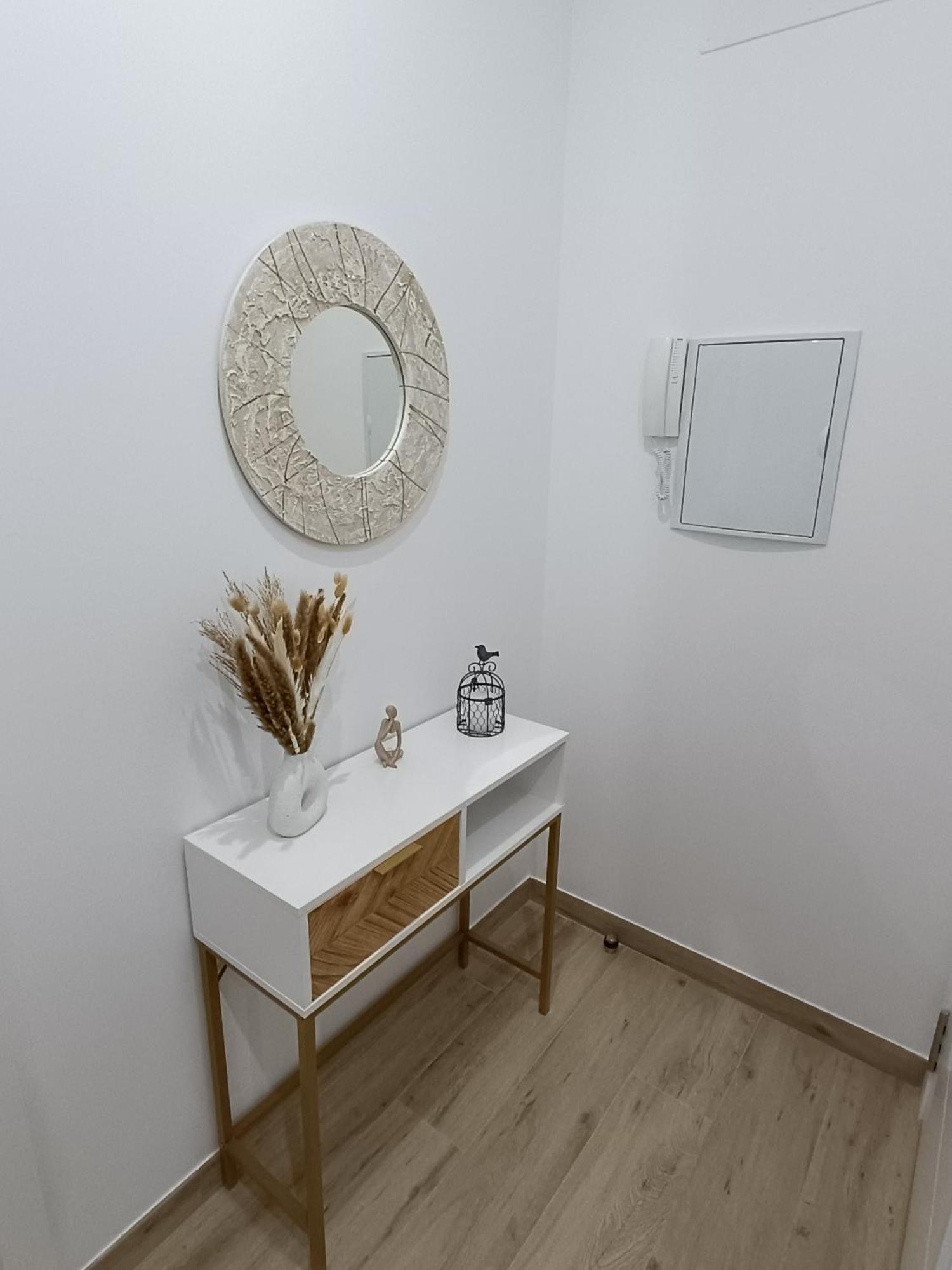 Apartamento Vitelio Καρμόνα Εξωτερικό φωτογραφία